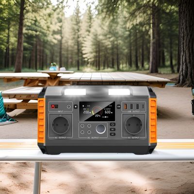 مرکز برق خورشیدی قابل تنظیم 700W با باتری یون لیتیوم و خروجی 520WH